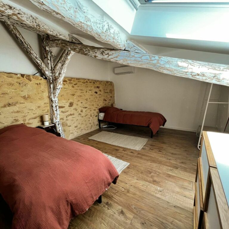 Chambre terracotta avec accès terrasse privative - Option deux lits simples 80x200